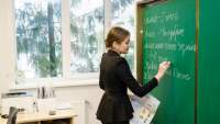 Минниханов поручил разработать программу поддержки учителей